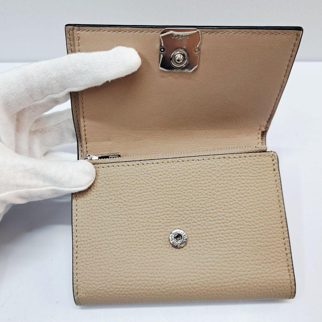 LOEWE トライフォールド 三つ折り財布 ベージュ
