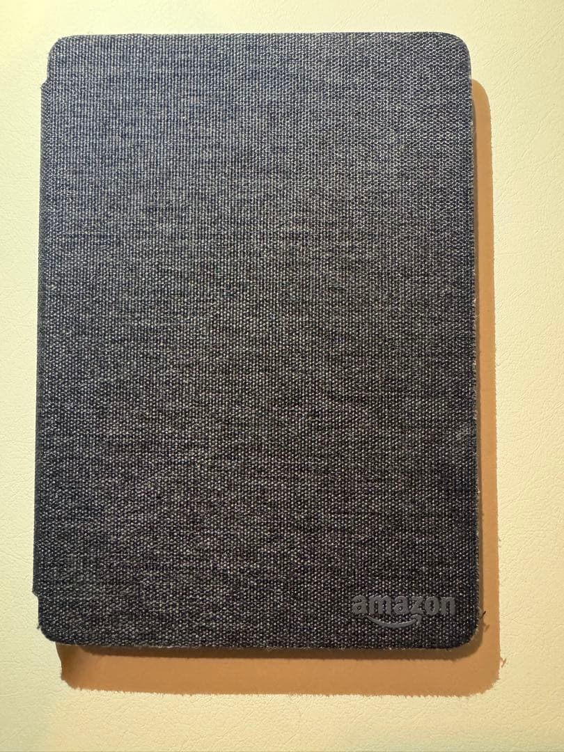 Kindle Paperwhite (第10世代) 本体とカバー付