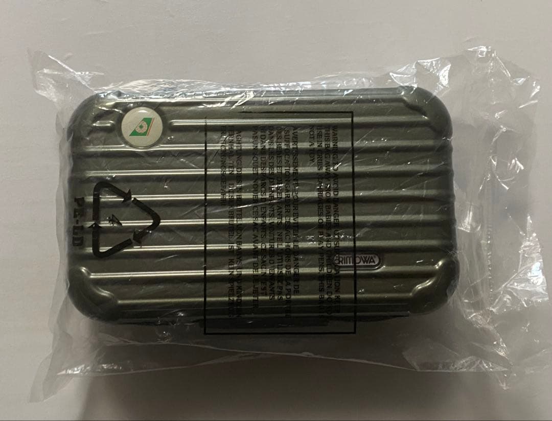 【未開封品】エバー航空　リモワポーチ　カーキー ダークグリーン
