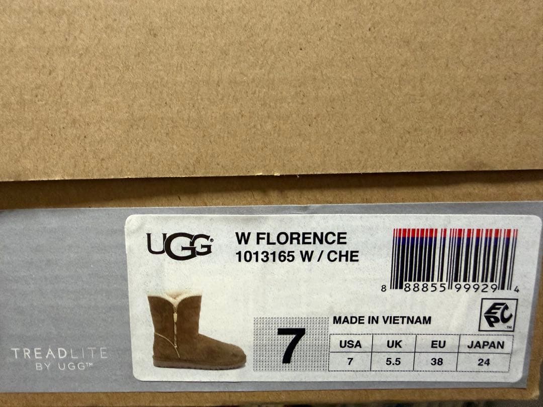 美品　UGG アグ　ムートンブーツ　24cm フローレンス
