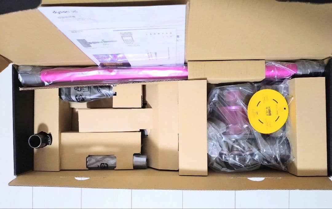 HIRO　新品・未使用品　 Dyson V6 スティッククリーナー