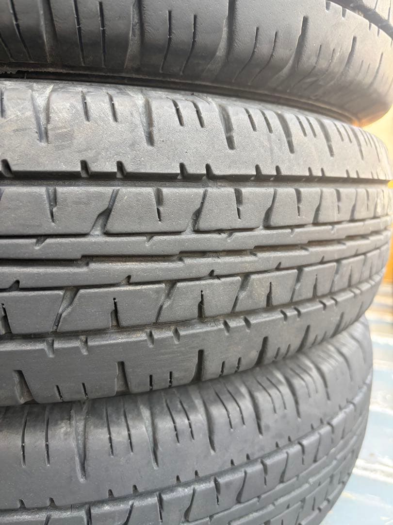 送料無料。溝有り。軽トラ。 国産ダンロップ145/80R12夏タイヤ4本セット。