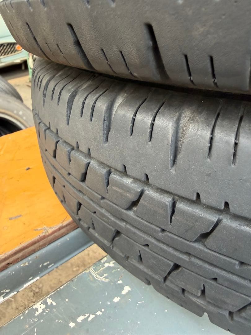 送料無料。溝有り。軽トラ。 国産ダンロップ145/80R12夏タイヤ4本セット。