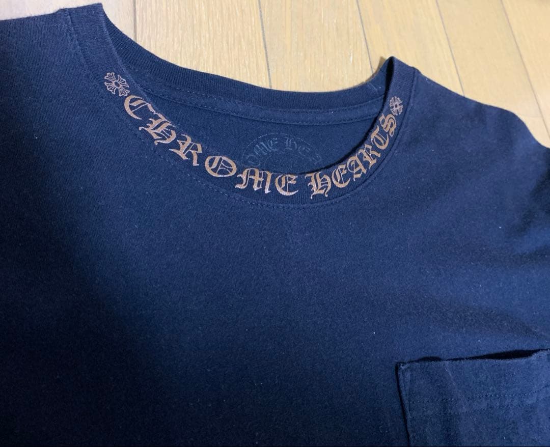 トップス CHROME HEARTS English Neck Logo Tee