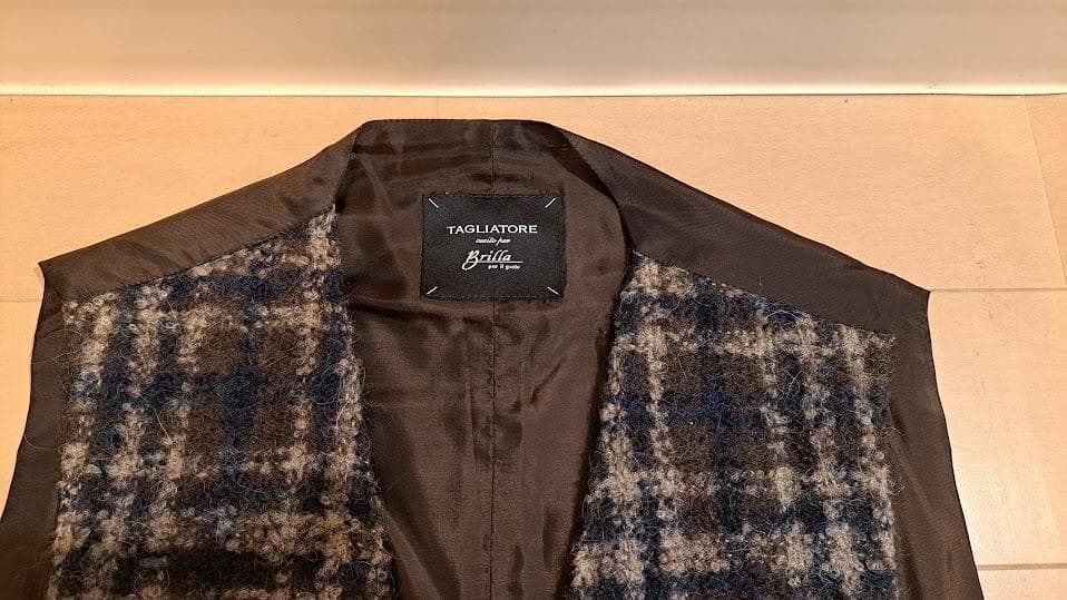 TAGLIATORE タリアトーレ ジレ