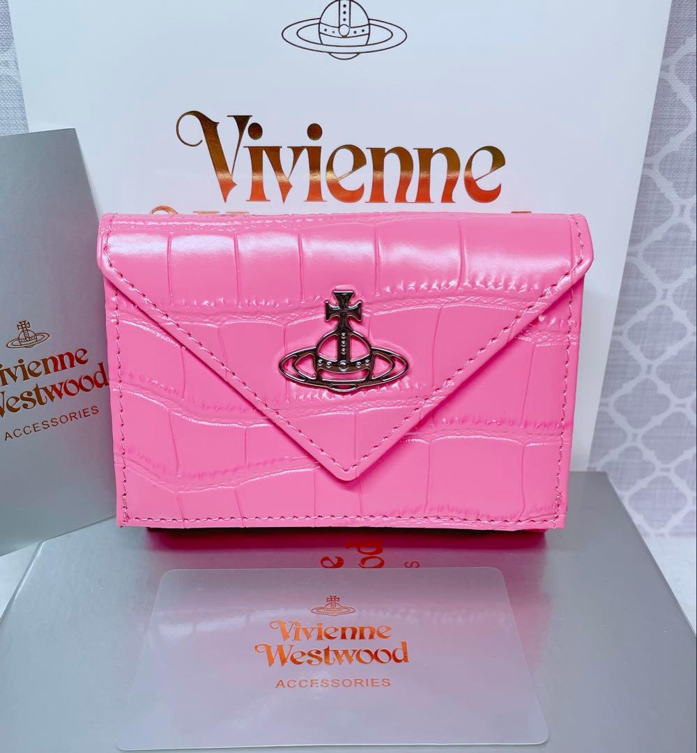 新作✨️【内柄も素敵☆最新】Vivienne Westwood 三折財布