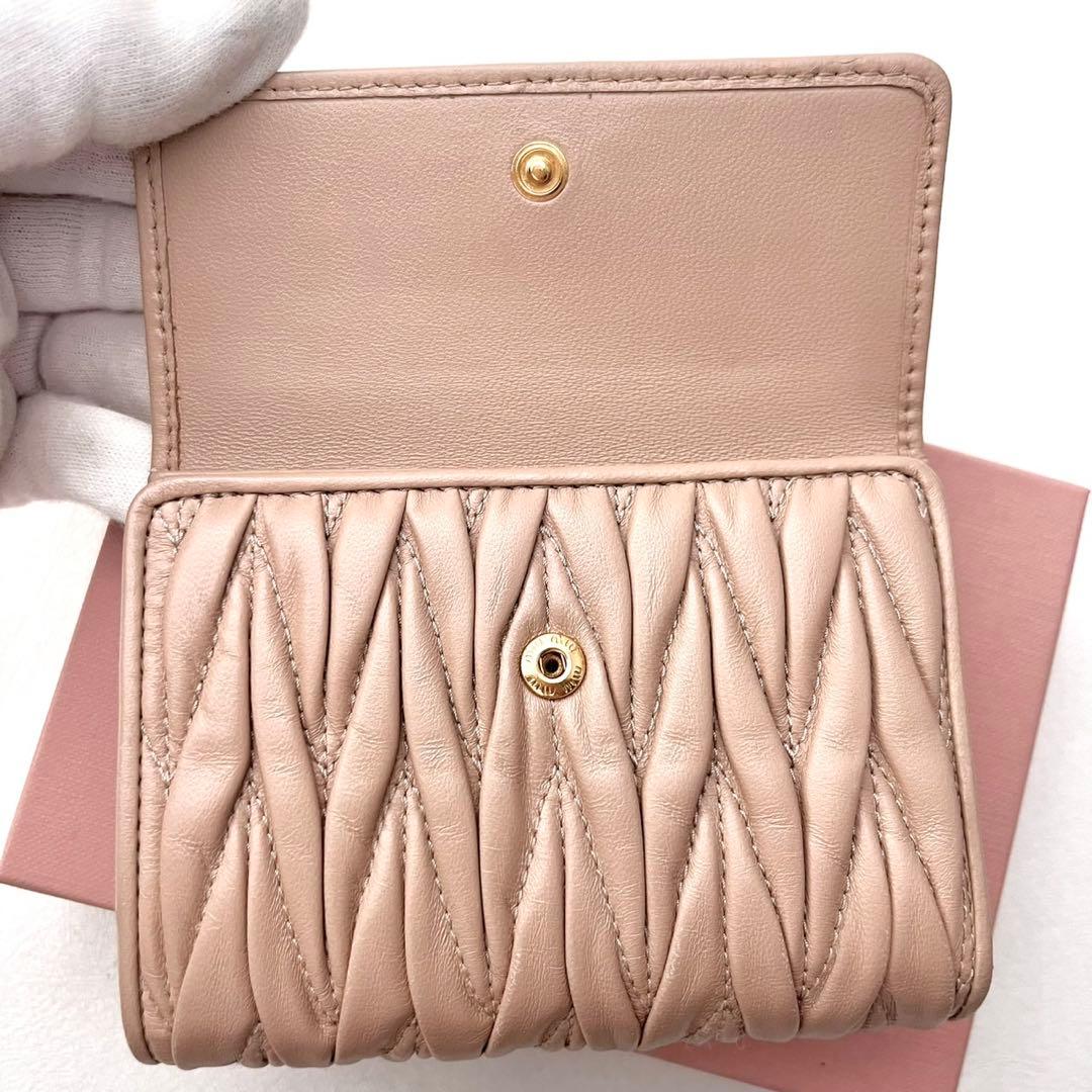 美品 現行 miu miu ミュウミュウ マテラッセ 三つ折り財布 箱付