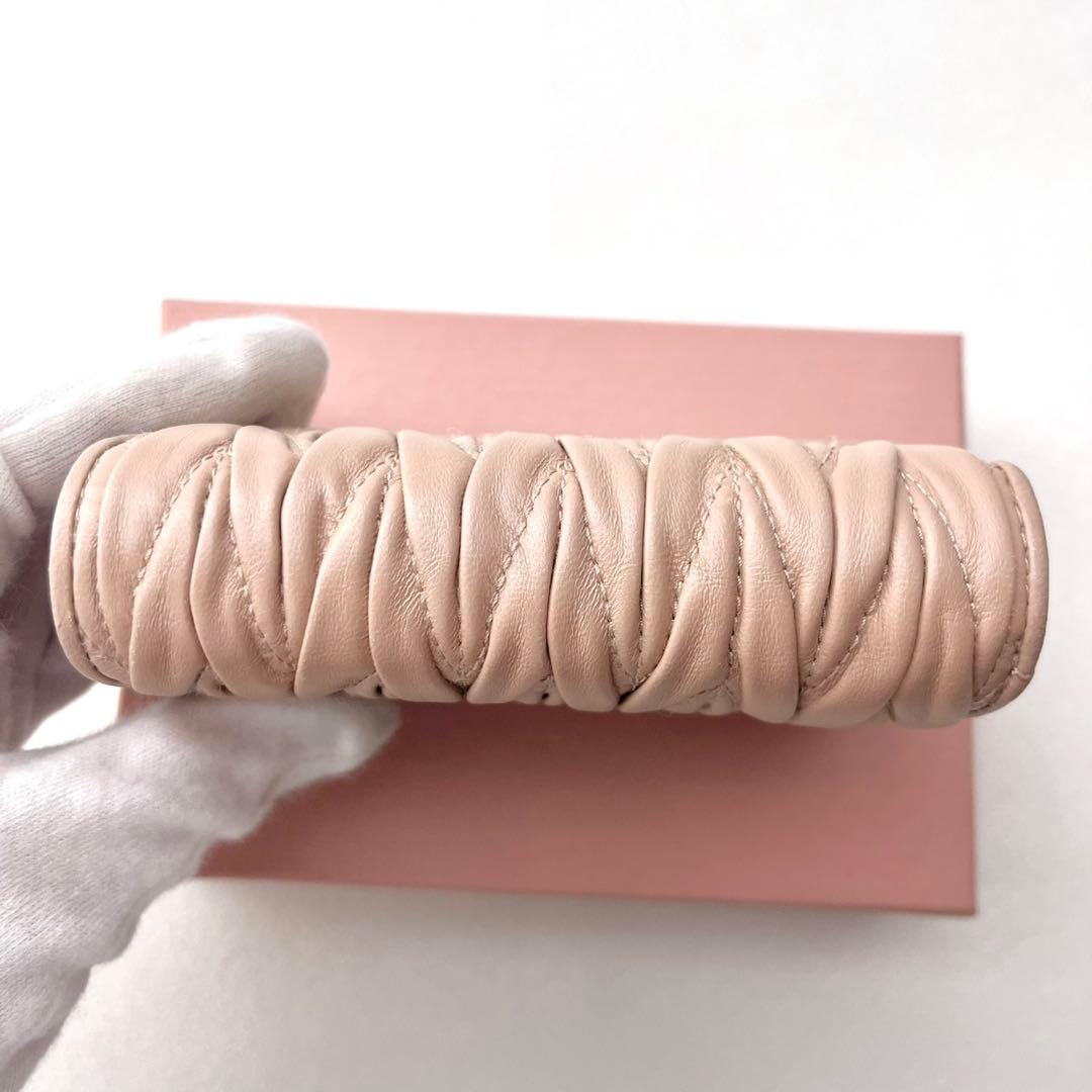 美品 現行 miu miu ミュウミュウ マテラッセ 三つ折り財布 箱付