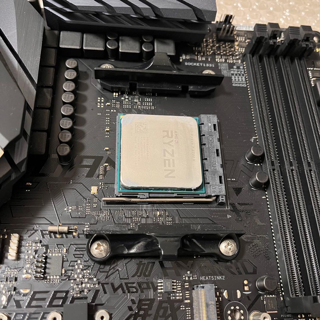 CPU ROG STRIX X470-F GAMING + Ryzen 7 2700X