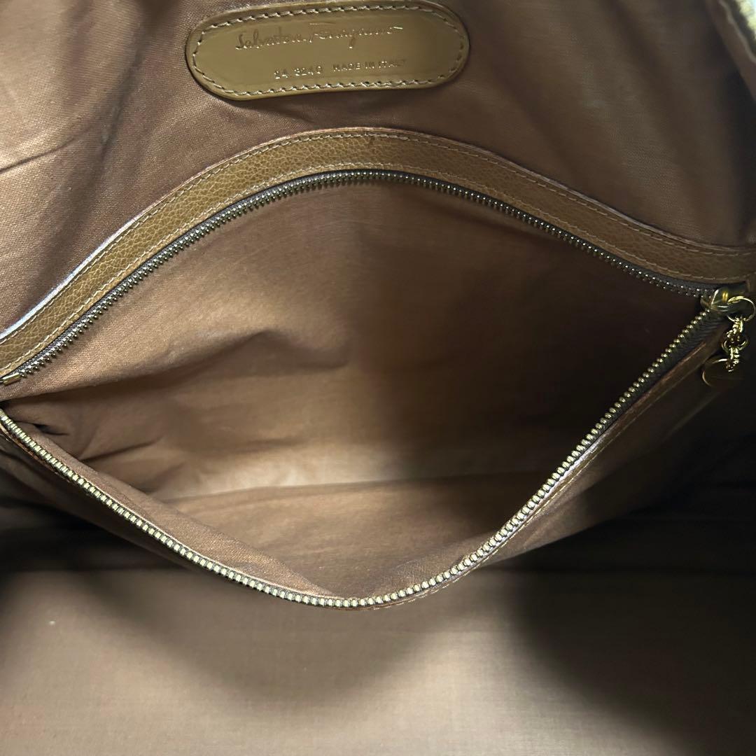 Salvatore Ferragamo フェラガモ　レザー ボストンバッグ