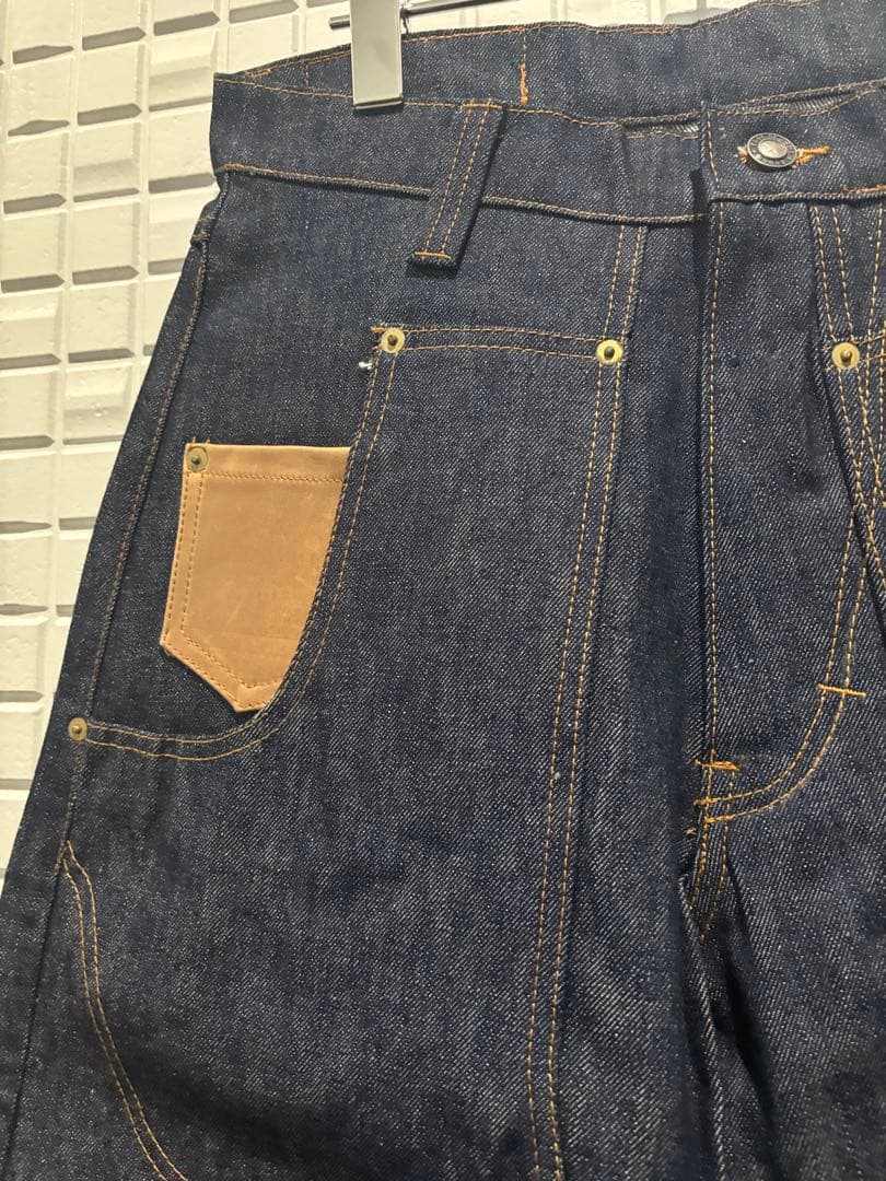 RNA アールエヌエー レザーポケット付き ベイカー デニム INDIGO L