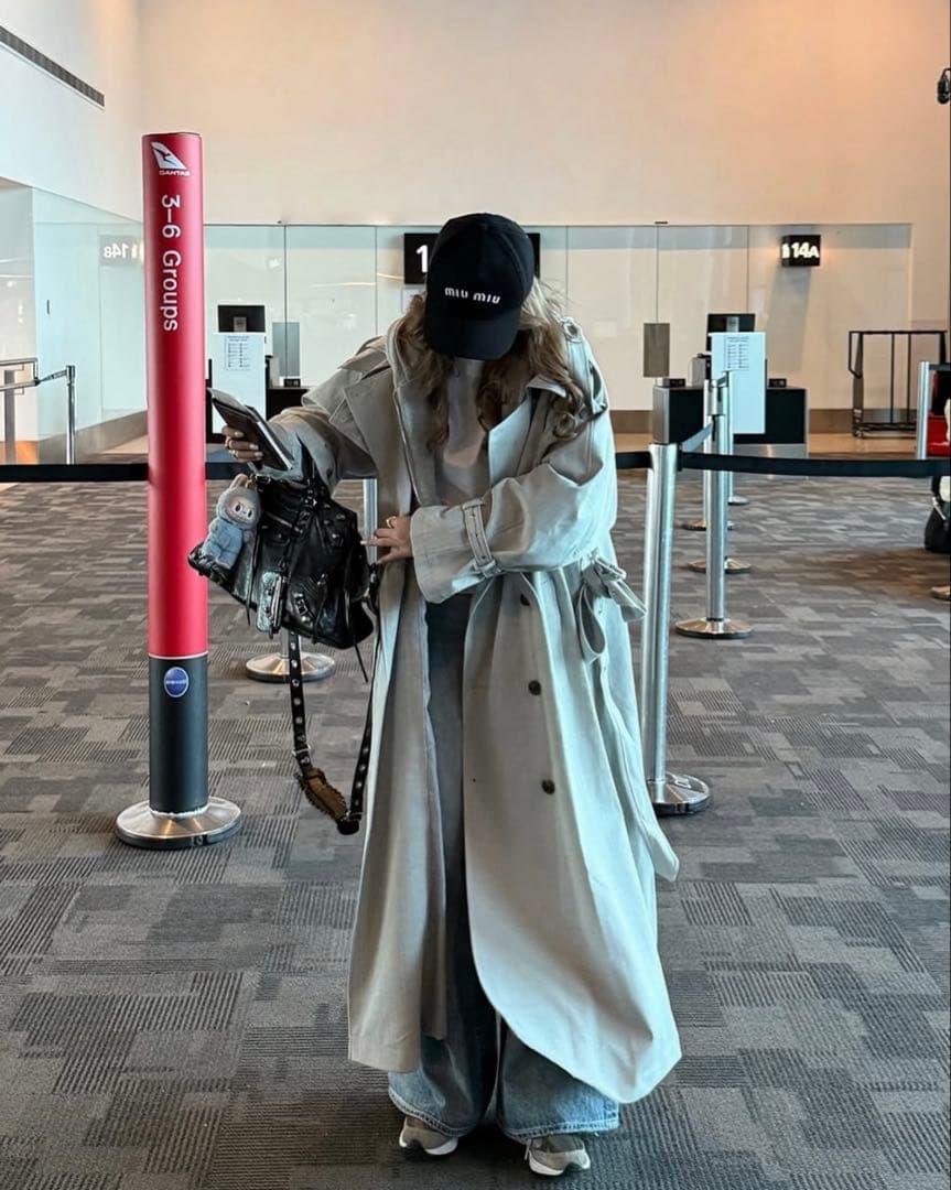 （miii）thetoe Meteora Trench Coat gray