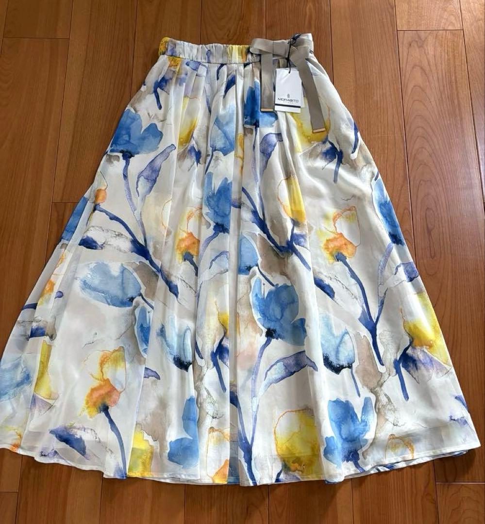 新品モラビトスペル　カタログ掲載リュクスな花柄スカート　サイズ３８¥64900