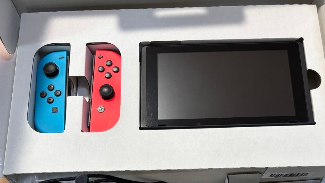 Nintendo Switch 本体 本体カバー付