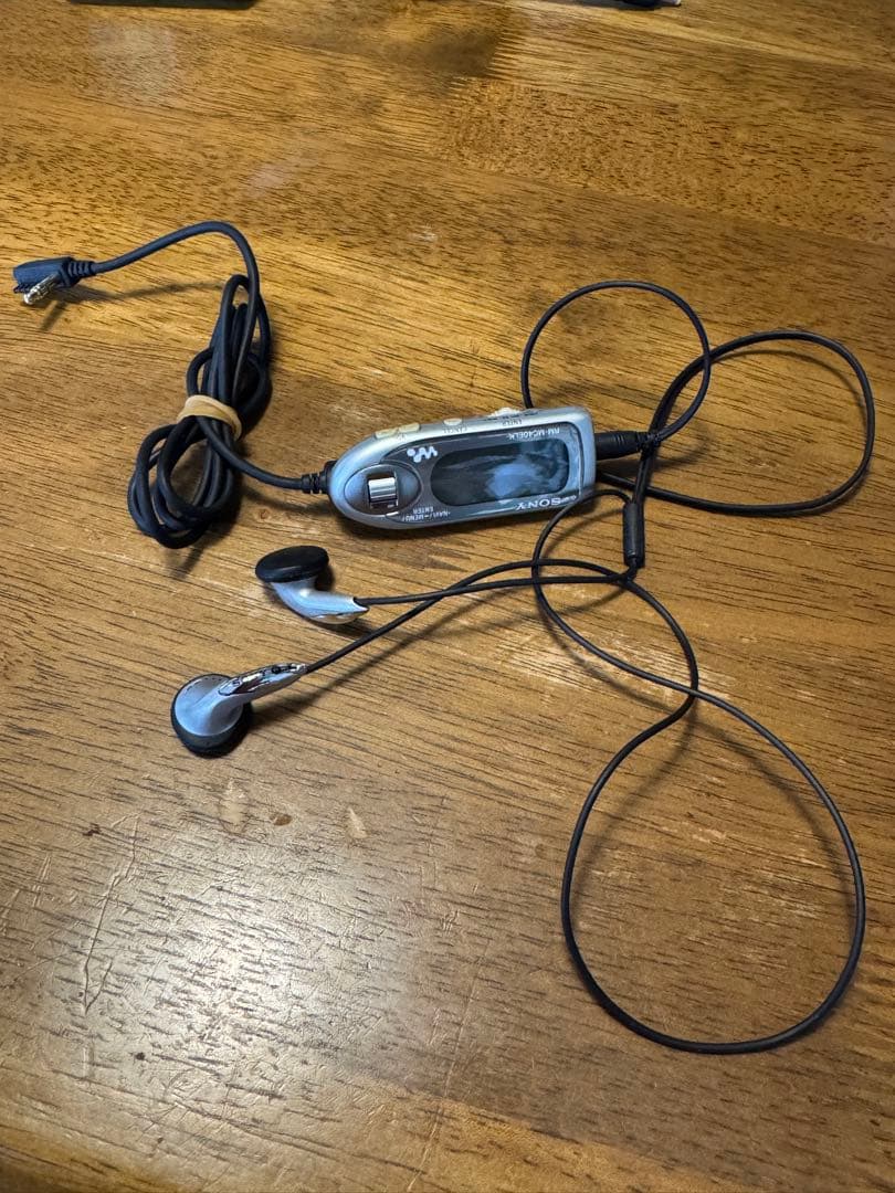 SONY ポータブルMDプレーヤー シルバー