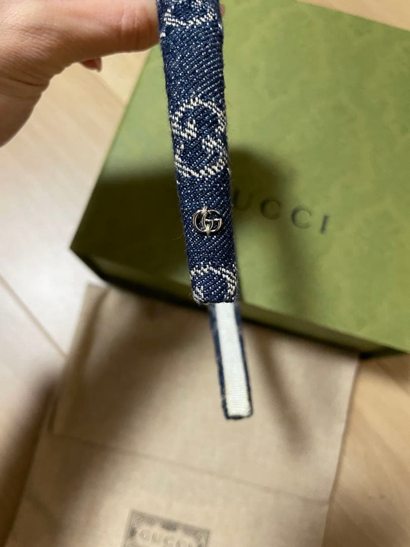 GUCCI デニムカチューシャ　1回着用　未使用に近い