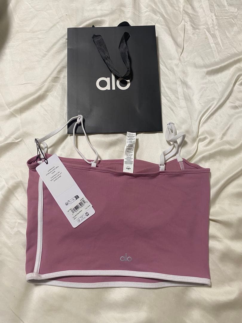 alo yoga 新品　新作　ピンク　トップス　L