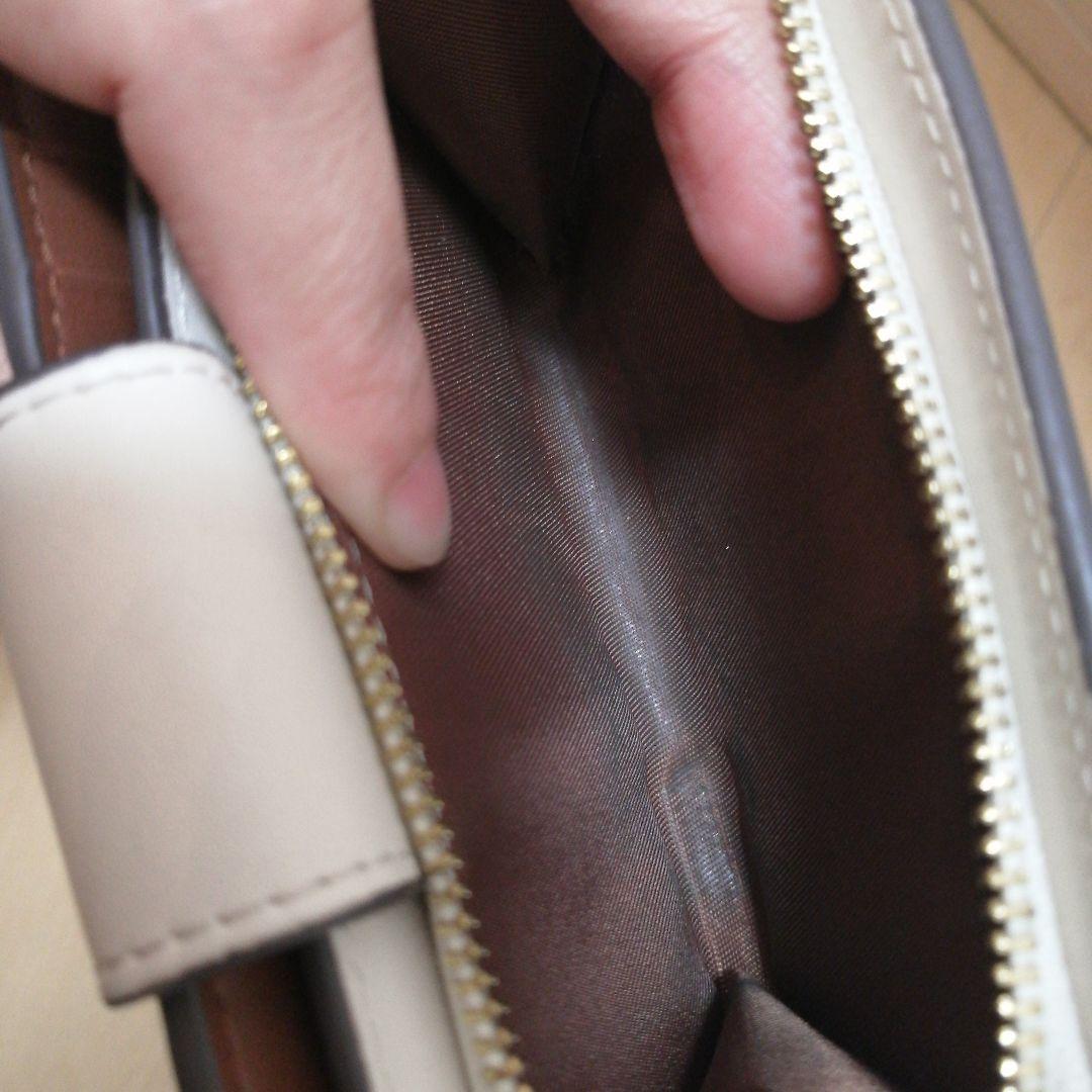 COACH　二つ折り財布　りんご柄
