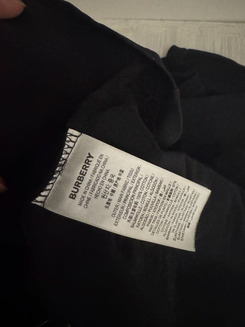 BURBERRY ブラック Tシャツ