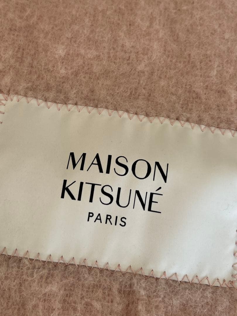 m*❌様 MAISON KITSUNÉ ピンクマフラー