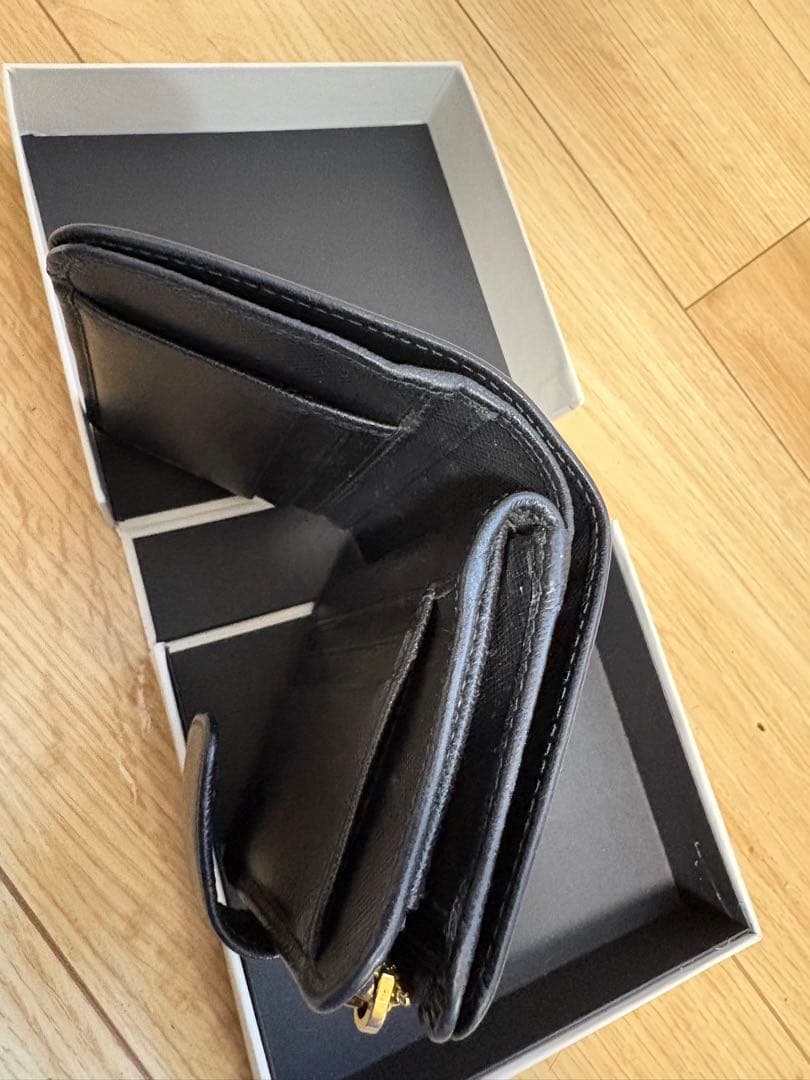 正規品　PRADA プラダ　財布　サフィアーノ　２つ折り