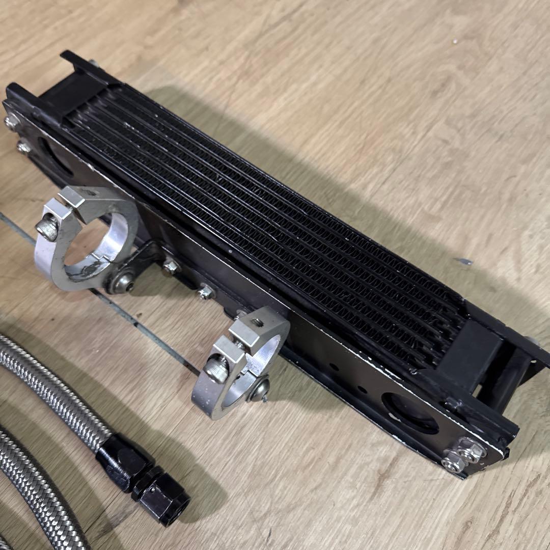 sr400 アクティブ　縦型オイルクーラー アルミ製 ブラック