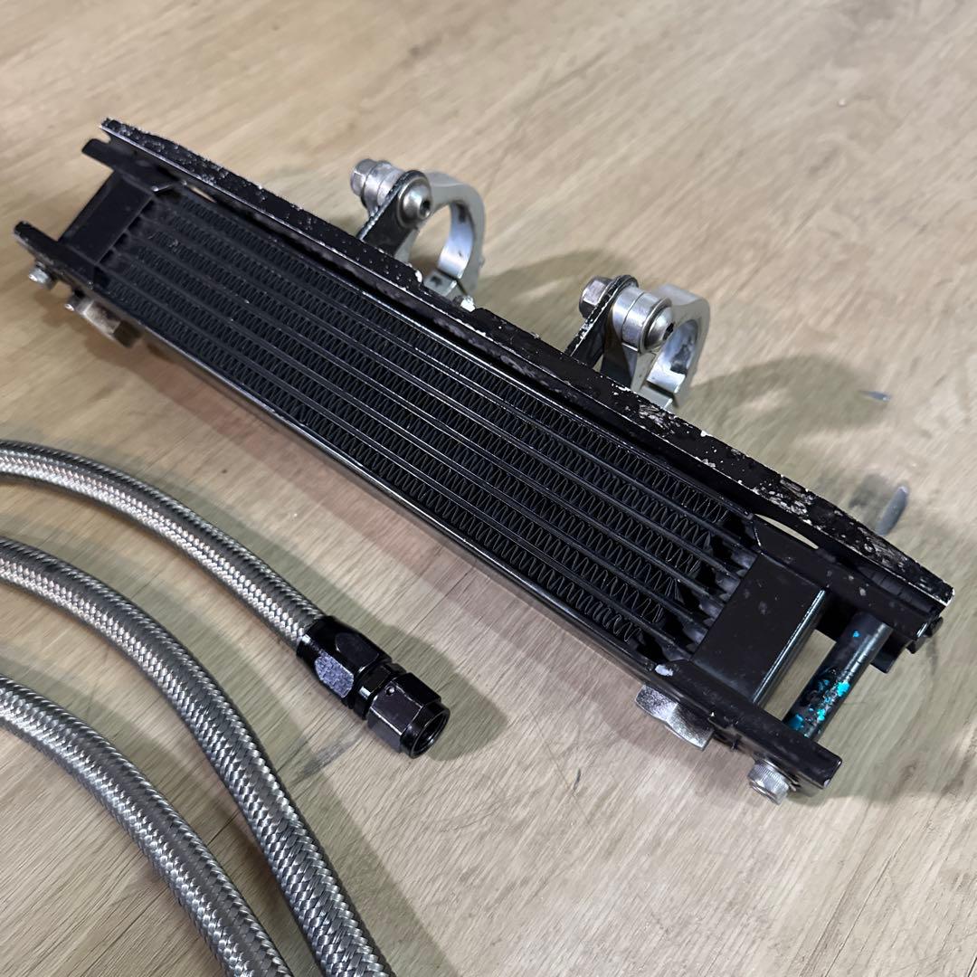 sr400 アクティブ　縦型オイルクーラー アルミ製 ブラック