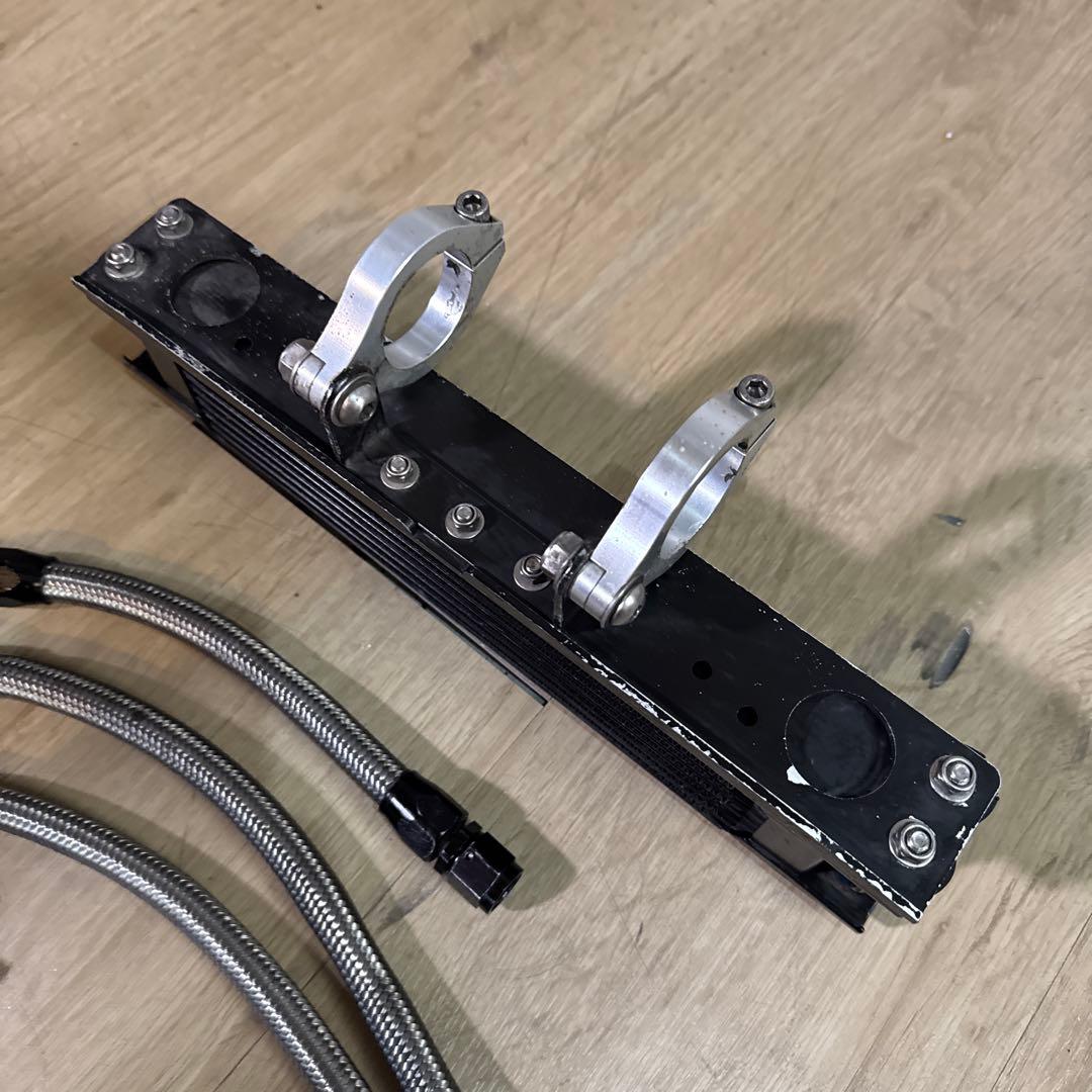 sr400 アクティブ　縦型オイルクーラー アルミ製 ブラック