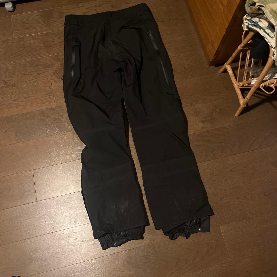 ノースフェイス　スノーボードシェルパンツ　ゴアテックス製ブラック中古！
