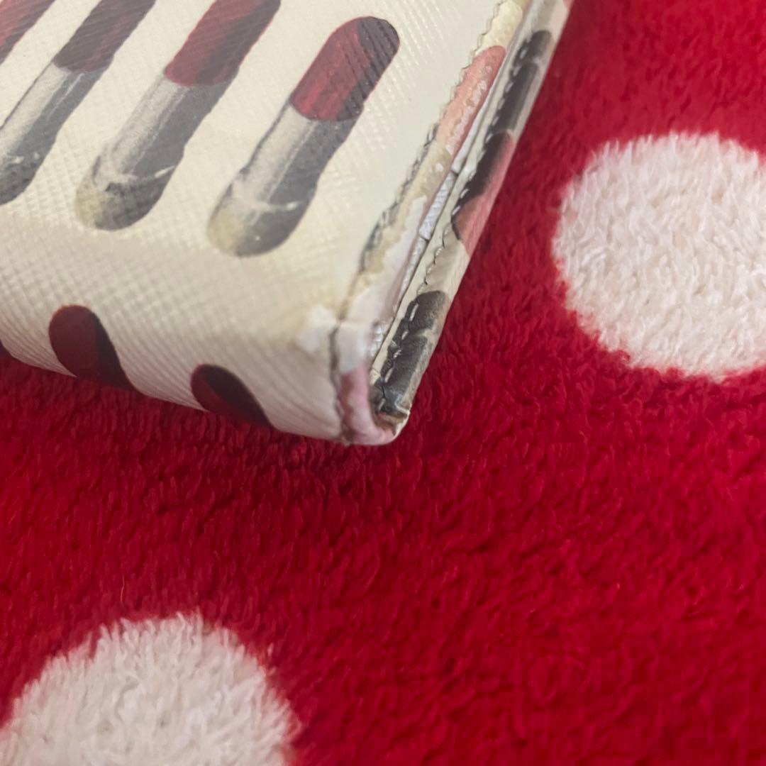 PRADA リップスティックデザイン 二つ折り財布