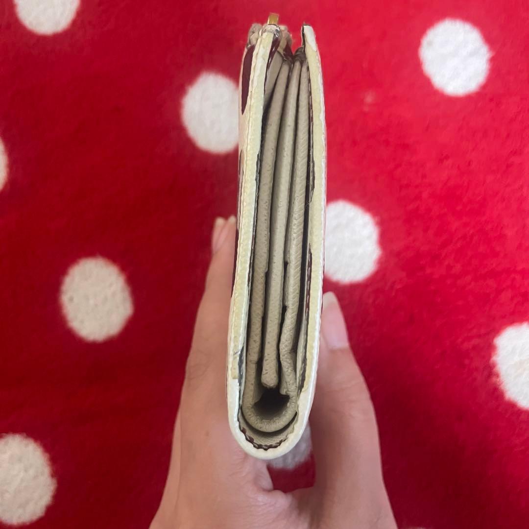 PRADA リップスティックデザイン 二つ折り財布
