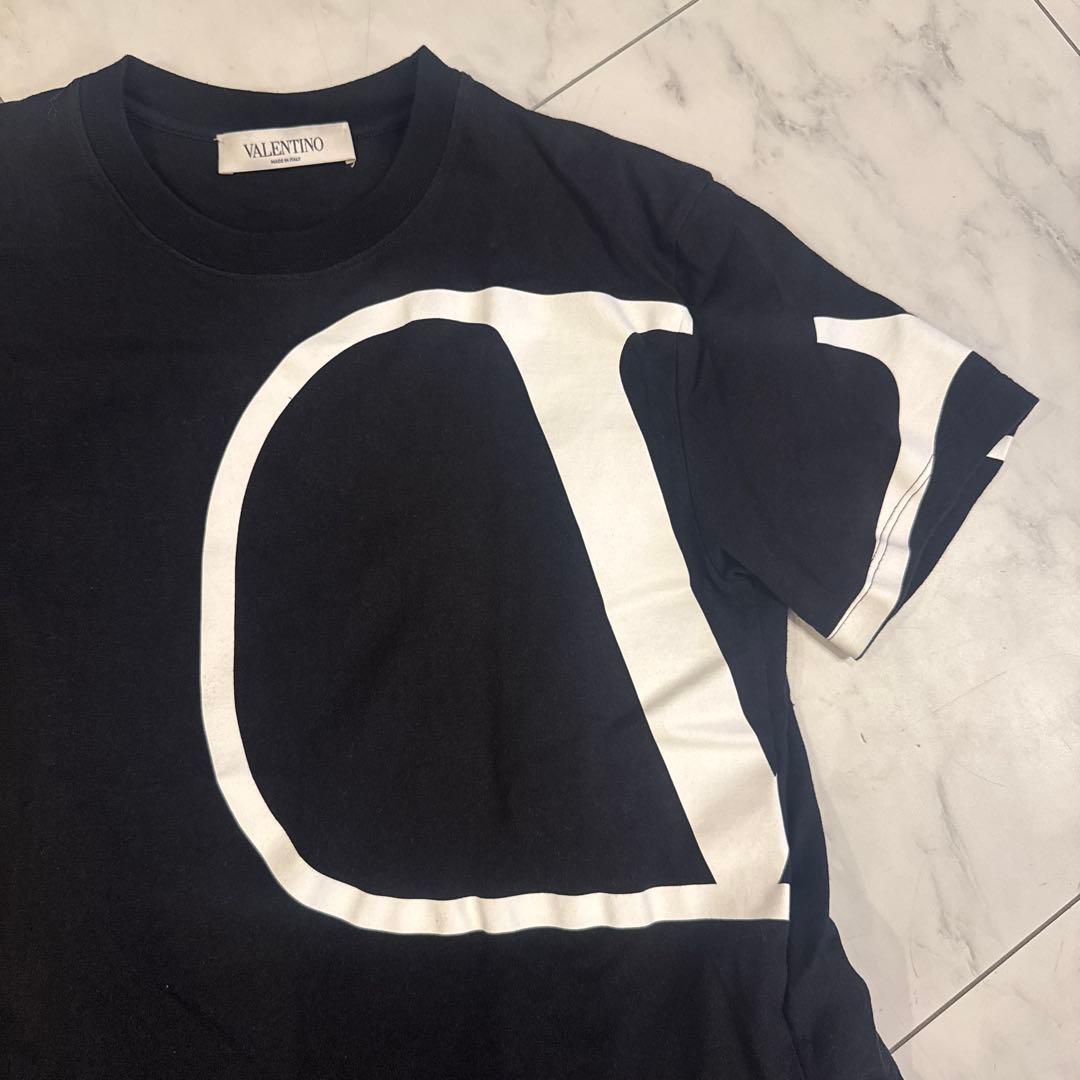 VALENTINO ブラック Tシャツ フリル裾