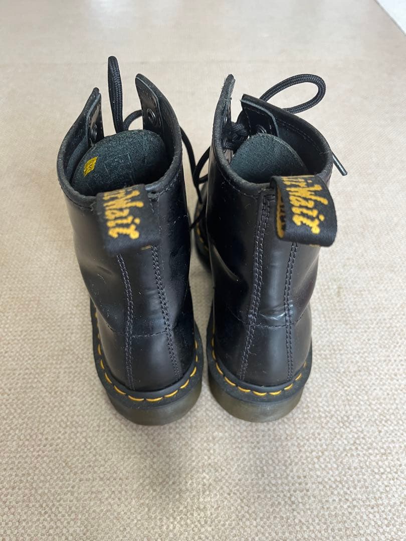 Dr. Martens 黒 レザー レースアップブーツ ブラック 編み上げ 24