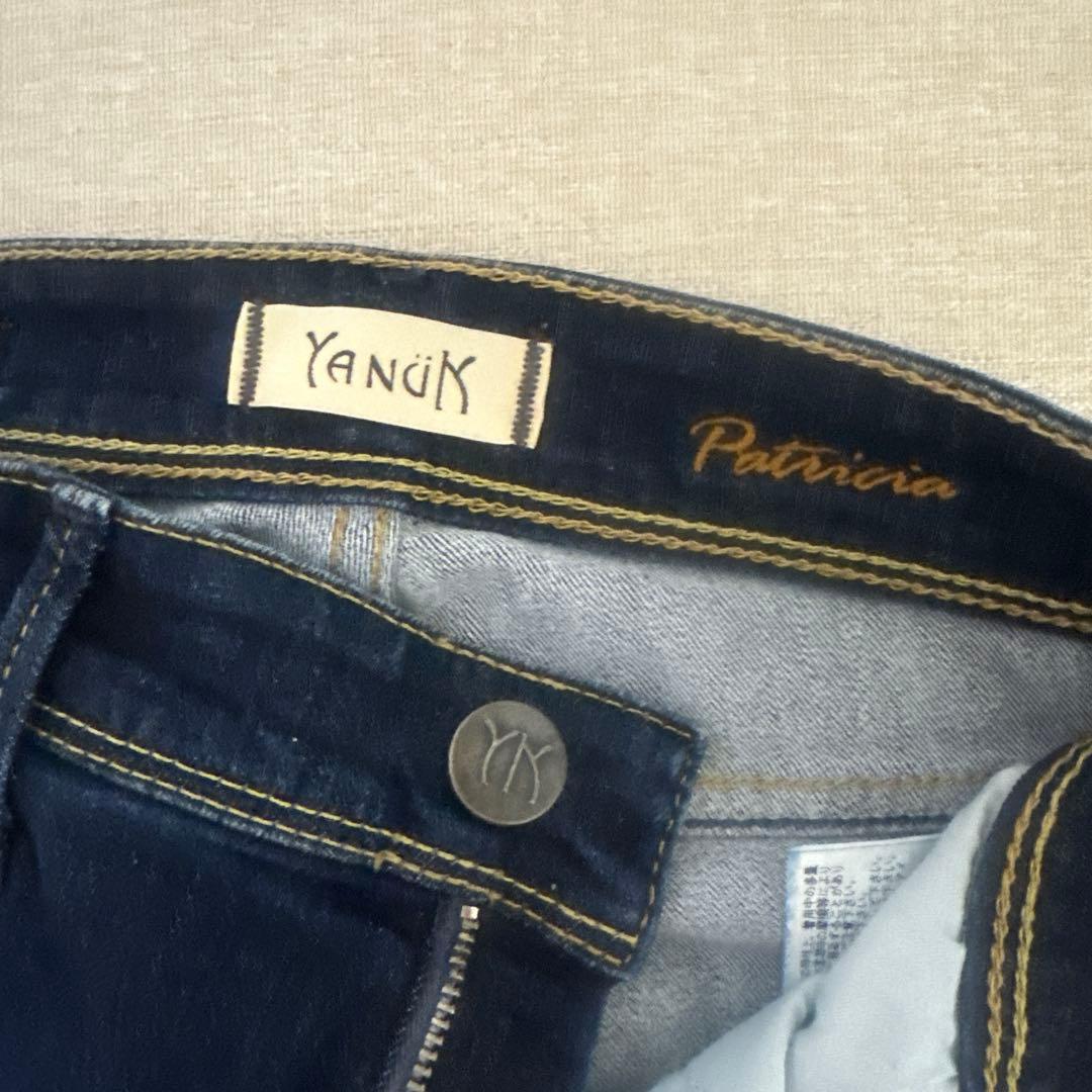 YANUK ダークブルー スキニーデニム　24