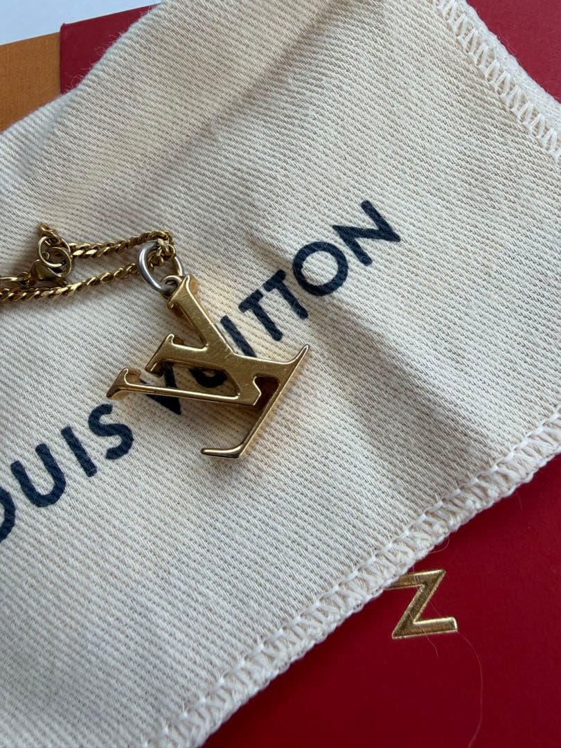 LOUIS VUITTON ネックレス