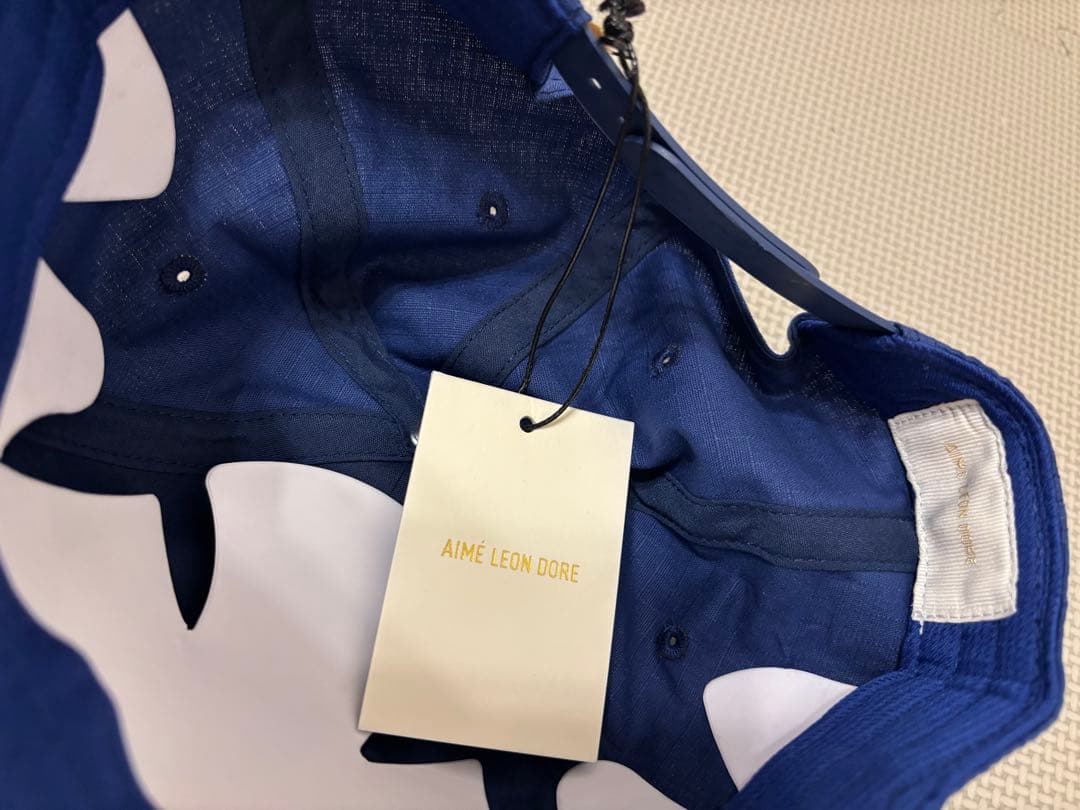 AIMÉ LEON DORE ネイビーキャップ