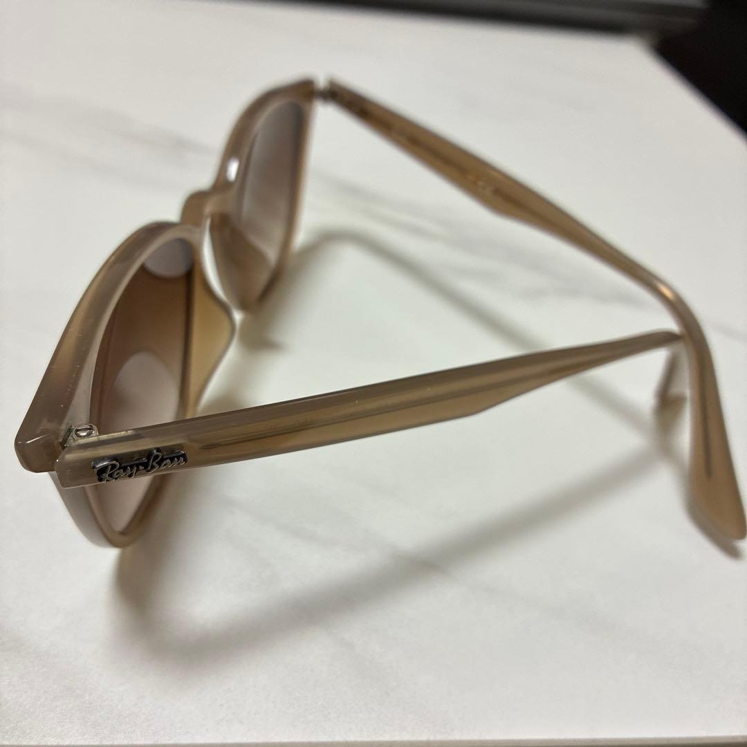 Ray-Ban ベージュ サングラス