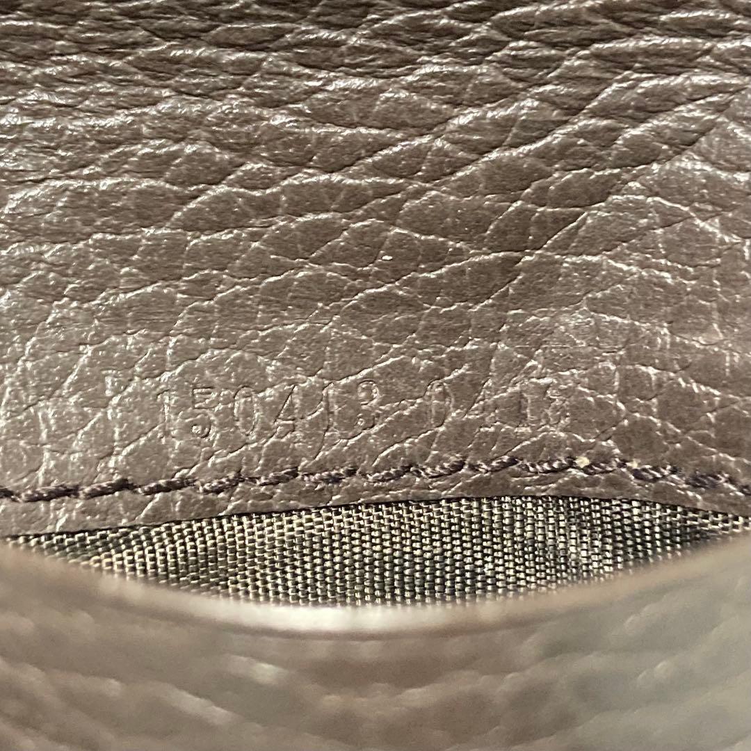 早い者勝ち　美品　GUCCI グッチ　二つ折り　キャンバス　レザー　茶色　人気