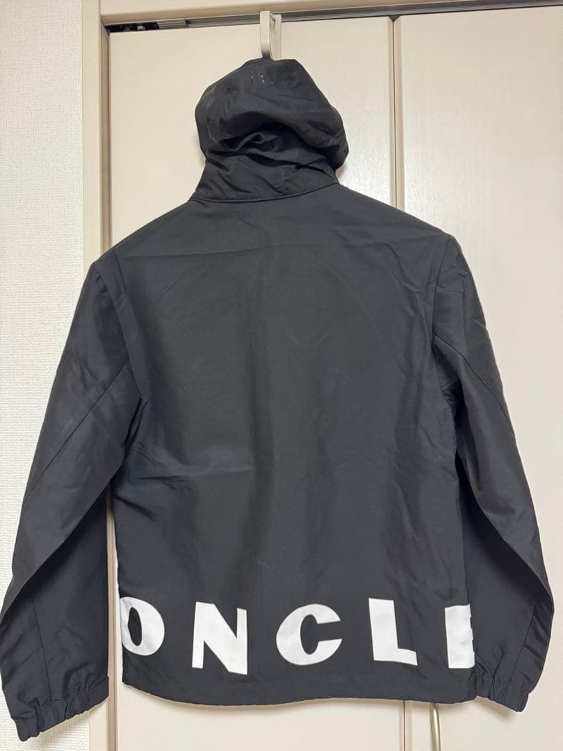MONCLER ブラック ジャケット フード付き『セール限定品』