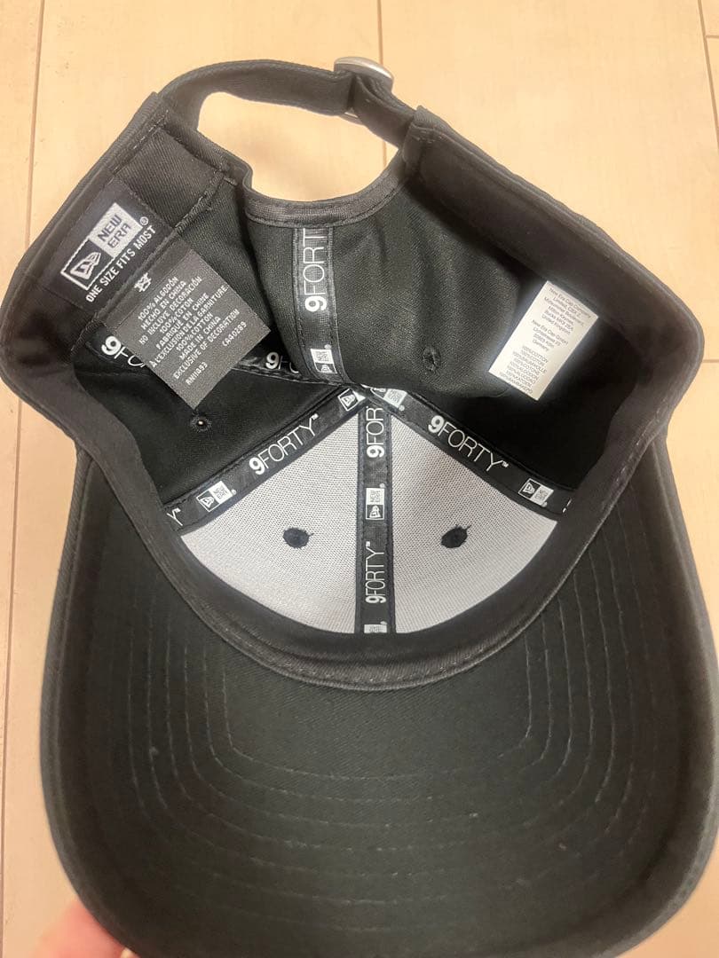 Newera 9forty ロゴフラワーモチーフキャップ
