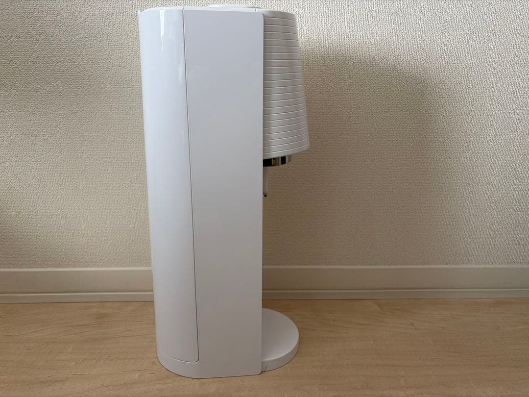 ソーダストリーム TERRA ホワイト炭酸水メーカーsodastream