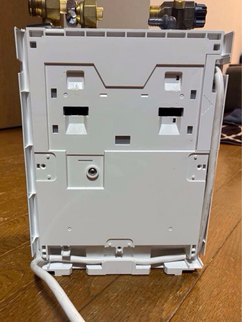 TOTO 小型電気温水器 REWF03B1 湯ぽっと 中古品