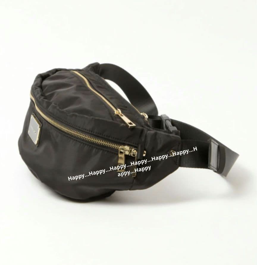 タグ付き★新品未使用♪キレイめボディBAG ブラック （ツヤ）ボディバッグ
