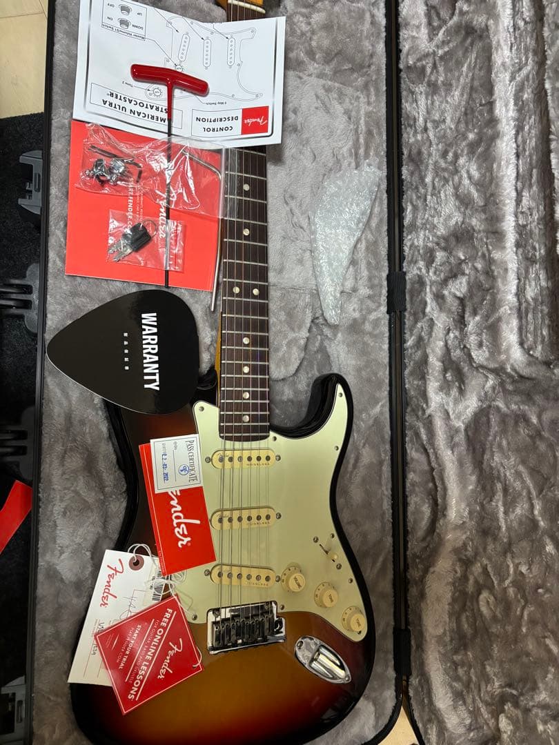 ギター Fender USA American Ultla Stratocaster