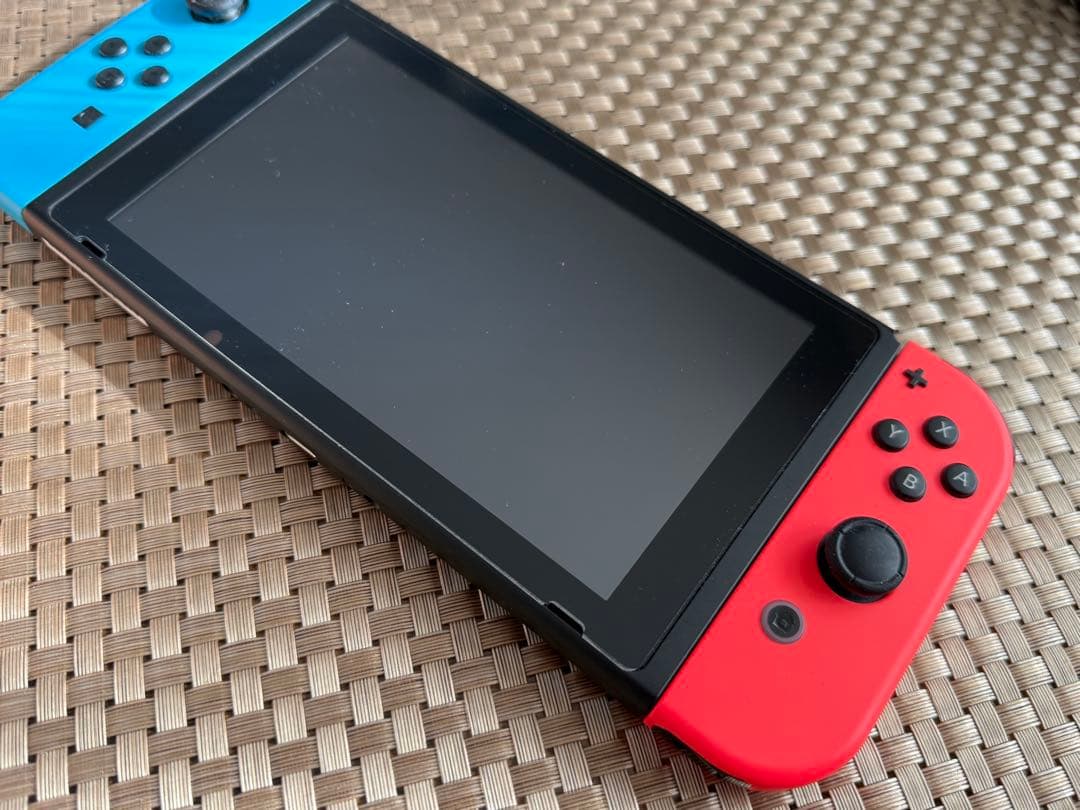 Nintendo Switch 本体 箱付き ブルー/レッド ケース付き