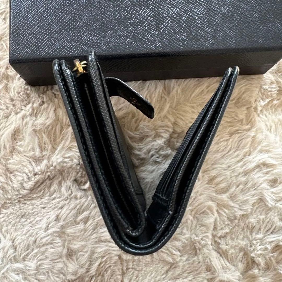 PRADA プラダ サフィアーノレザー 黒 二つ折財布 L字ファスナー