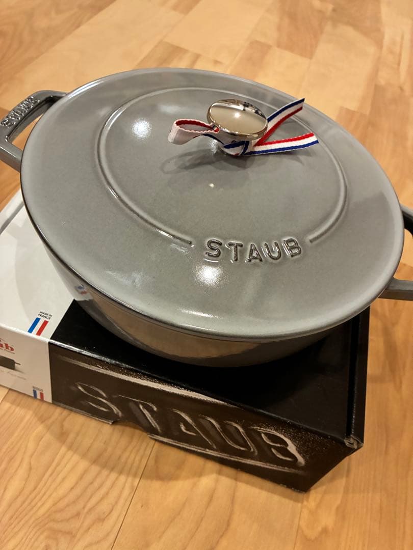 新品】ストウブ両手鍋ブレイザー 24cm グレー 40511-471