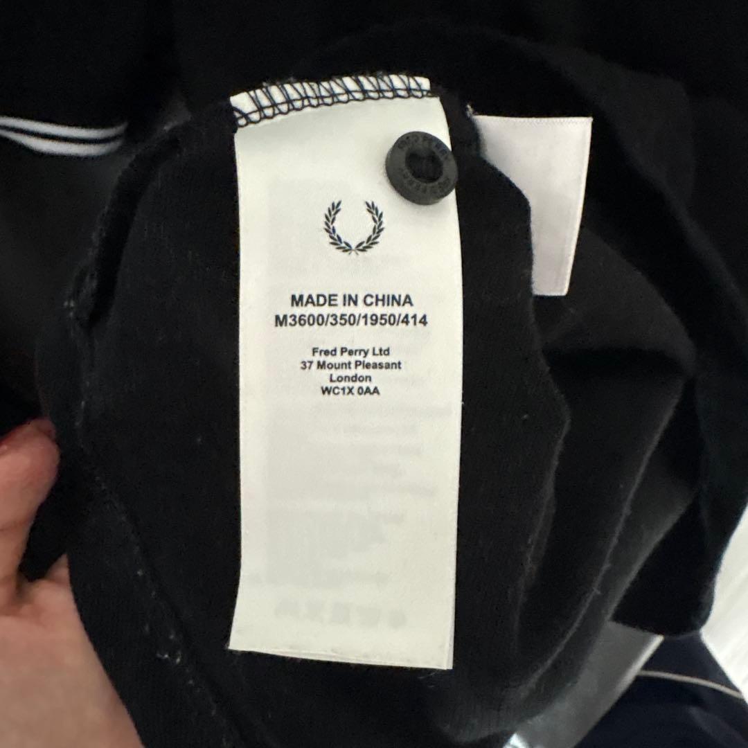 FRED PERRY ブラック ポロシャツ M3600