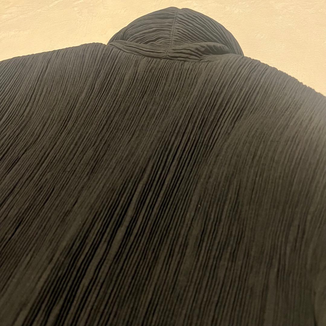 北*ン様 【美品】ISSEY MIYAKE プリーツ加工 中綿 ジャケット ショ