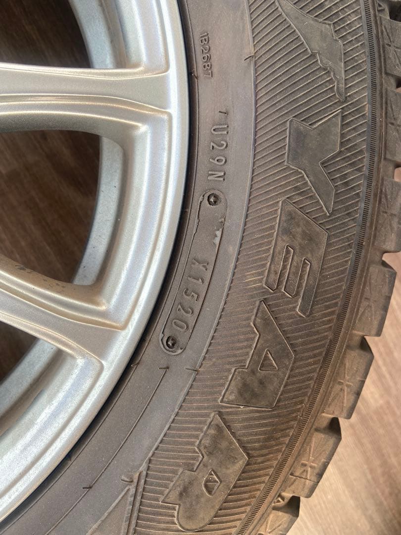 【値下げ】カローラ、プリウスなどスタッドレス195/65R15